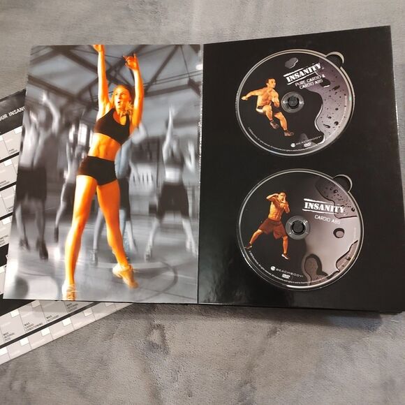 Insanity: 60 Day Total Body Workout Program 10 Disc, DVD Set Shaun T, Beachbody - Picture 5 of 14